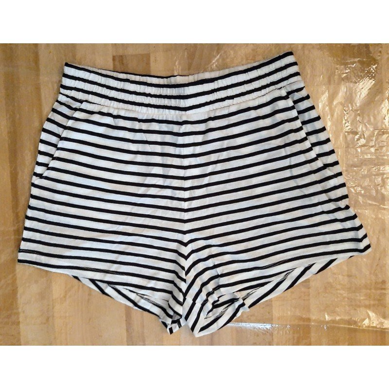 Ladies shorts in dark blue / white striped made of soft cotton blend