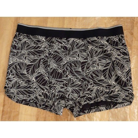 Boxer shorts with leaf prints