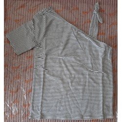 Blouse with half shoulder black/white striped