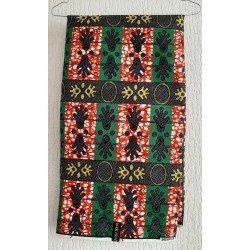 Kledingstof groen met voetprints African print