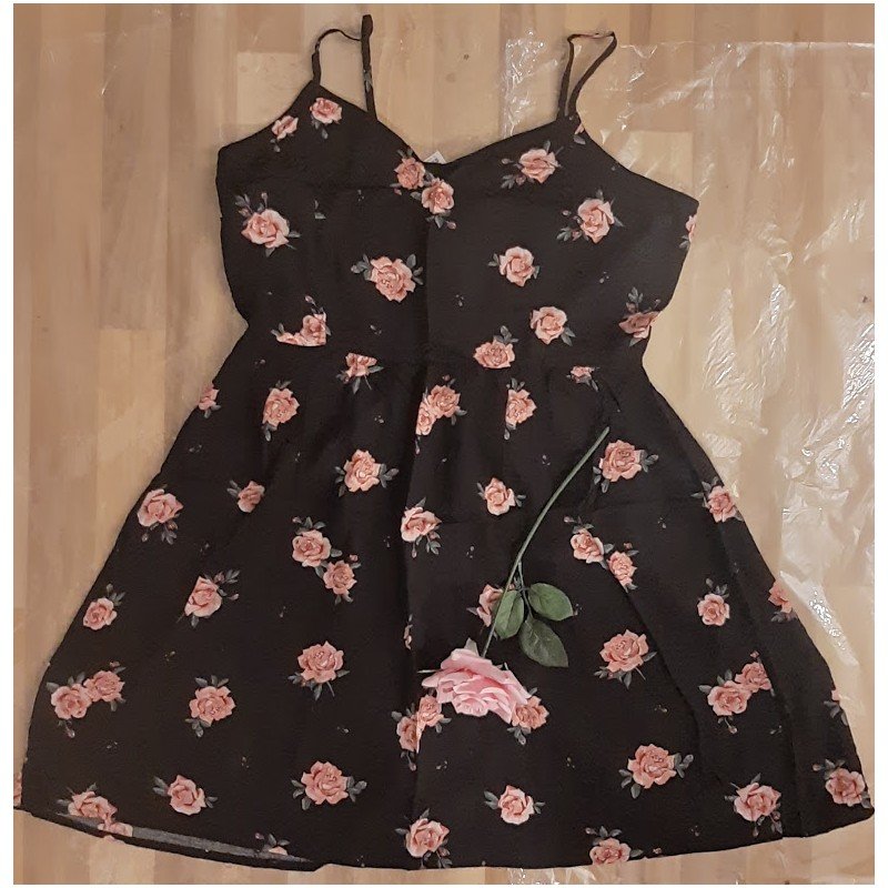 Ladies dress with pink roses