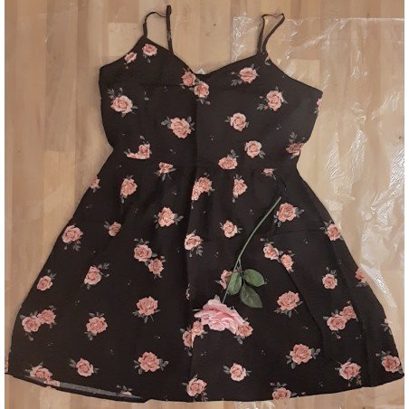 Ladies dress with pink roses