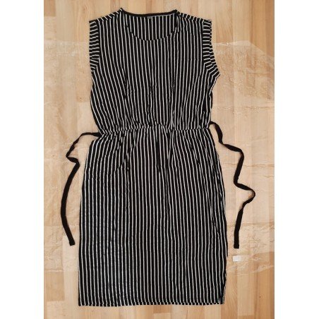 Ladies dress black / white striped