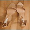 Damesschoen - Elegante hak goudkleurig met enkelriem